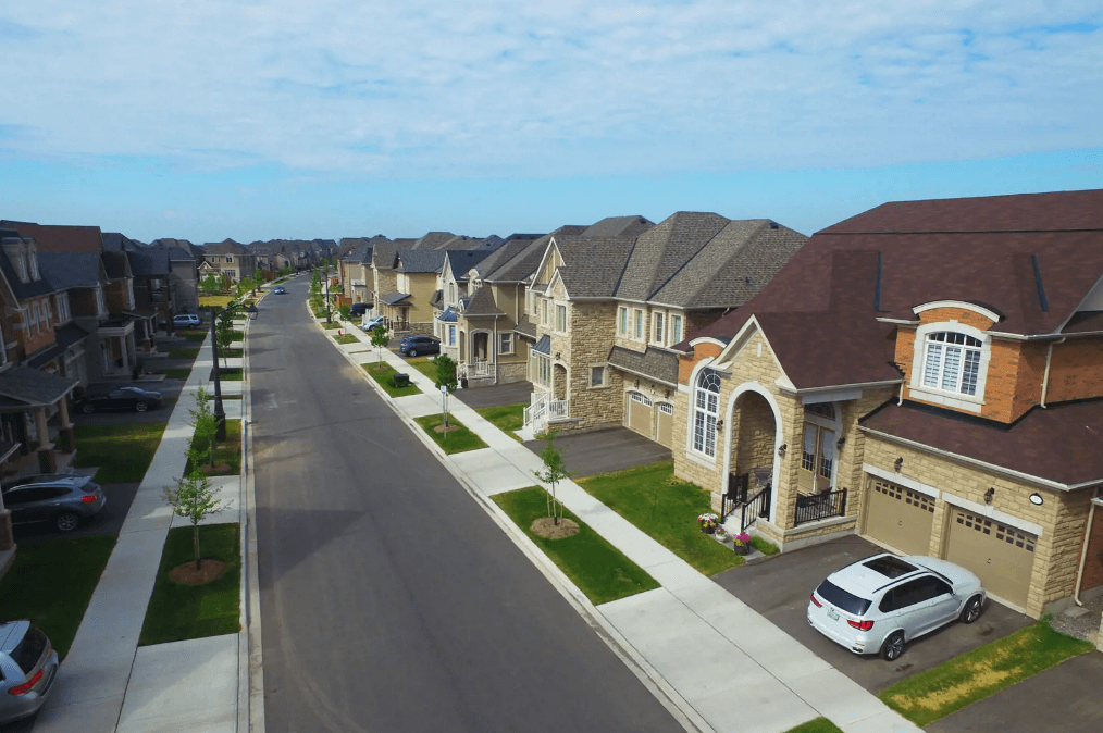 Soleil Homes - exterior-neighborhood