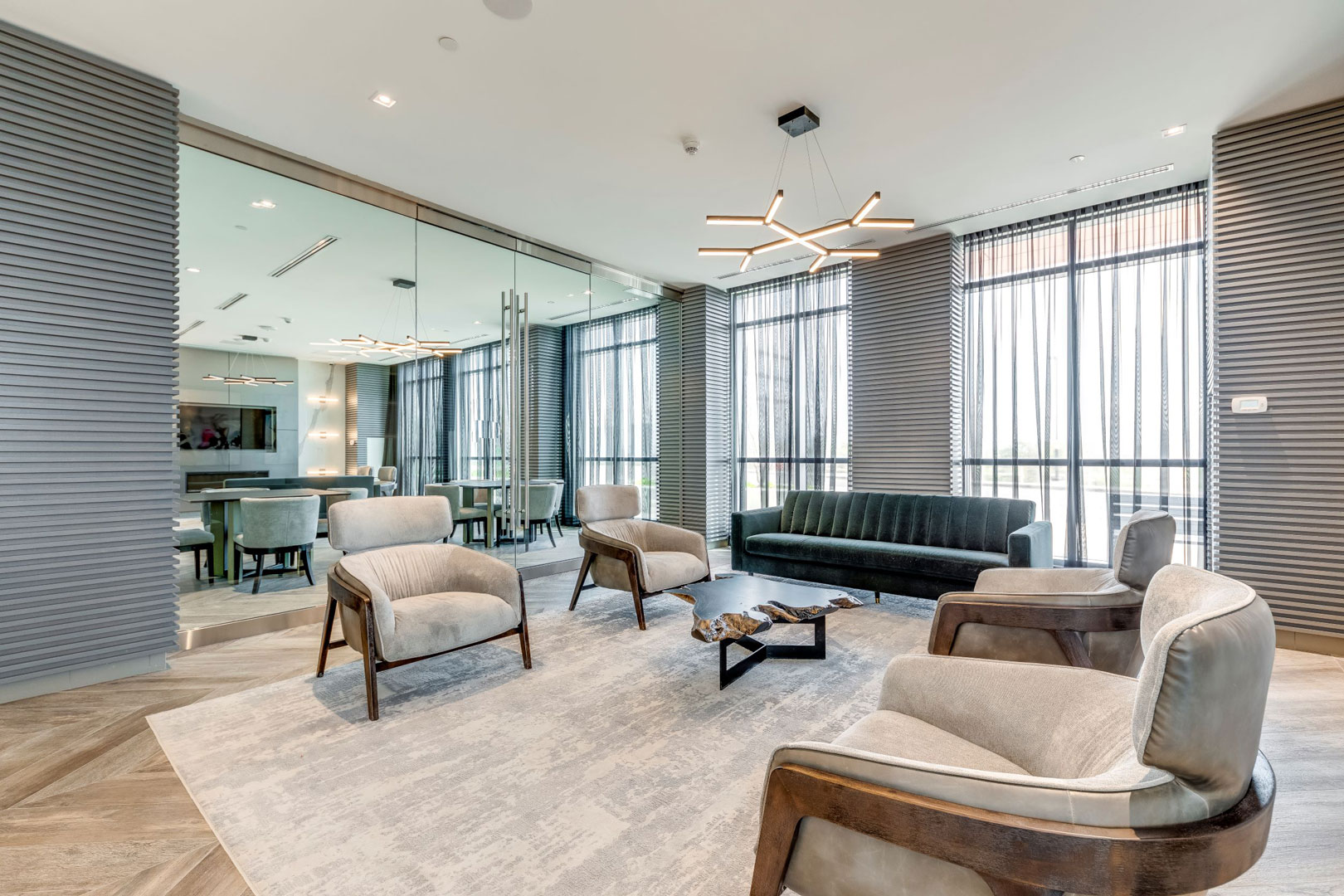 Cypress at Pinnacle lounge area