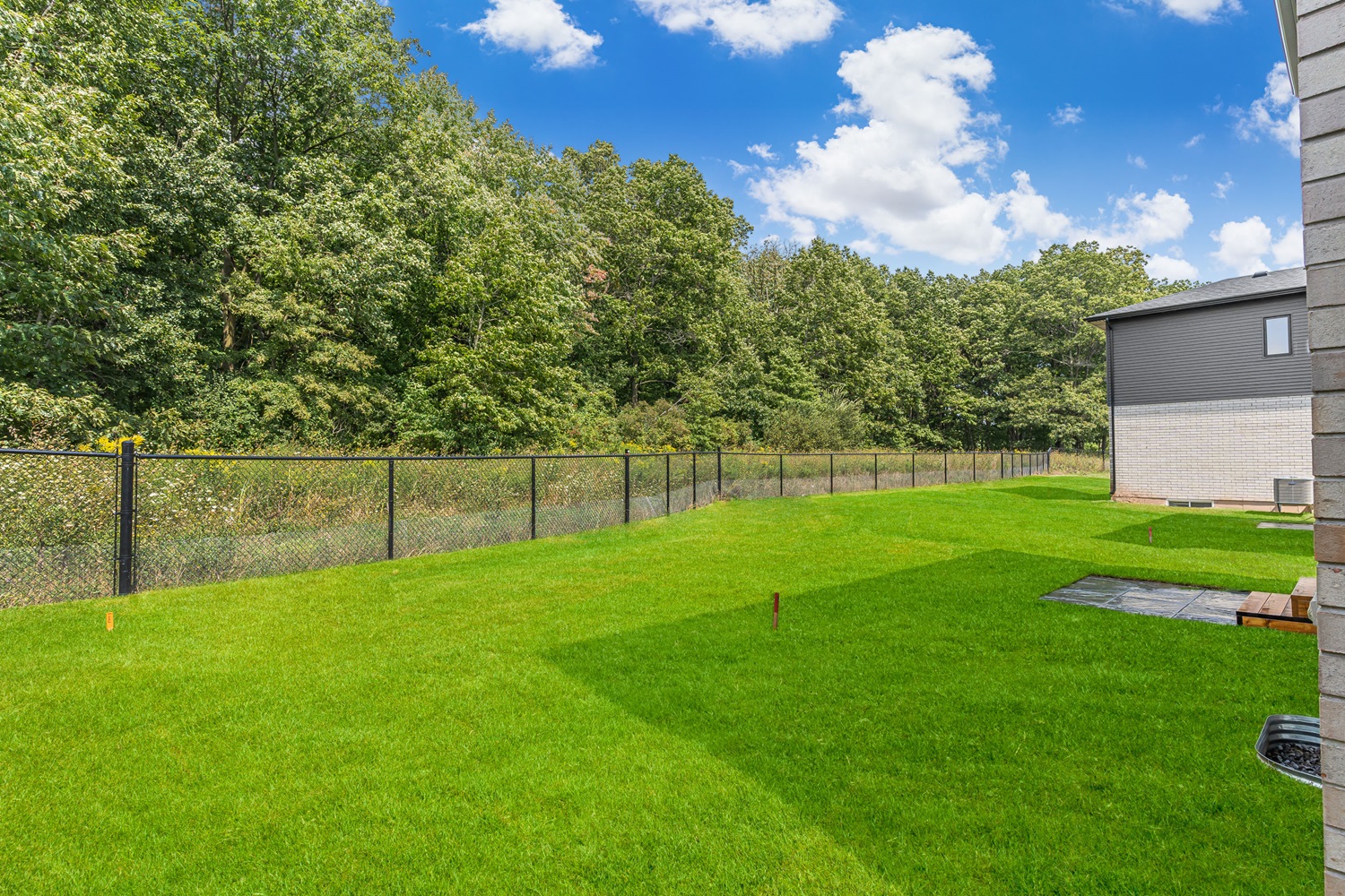 The Homes at Fieldstone 10